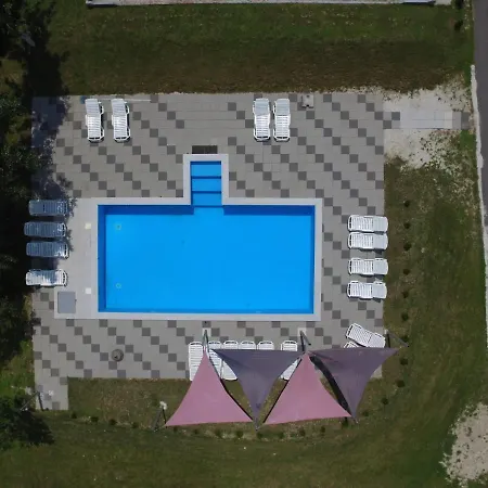 Dzenana Boracko Jezero Apartahotel