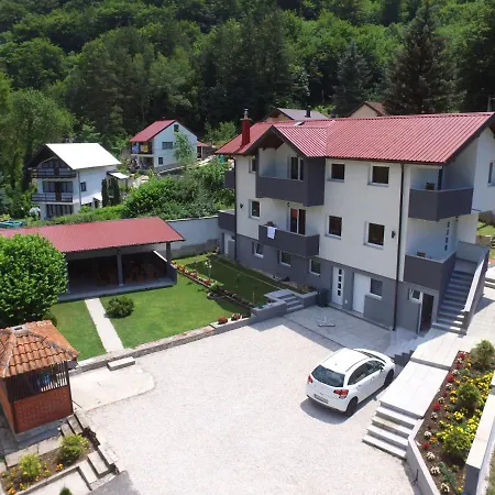 Aparthotel Dzenana Boracko Jezero Konjic
