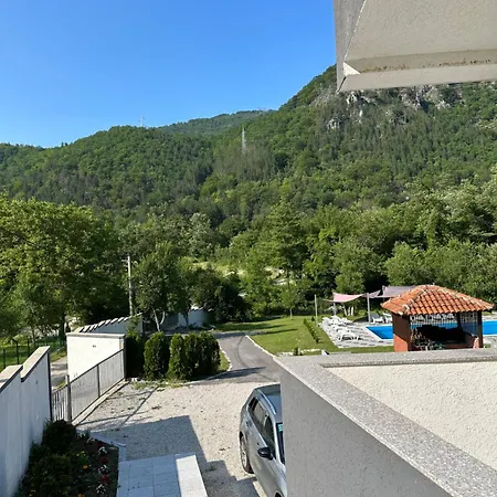 Dzenana Boracko Jezero Aparthotel *