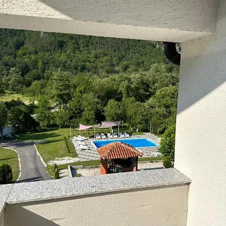 Dzenana Boracko Jezero Apartahotel 3*