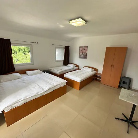 Dzenana Boracko Jezero Apartahotel